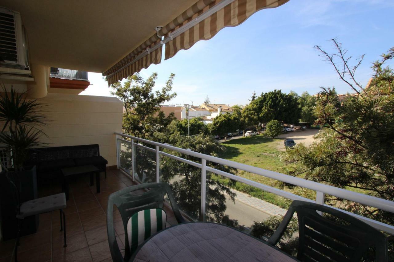 Los Pacos Holidays Фуэнхирола Экстерьер фото